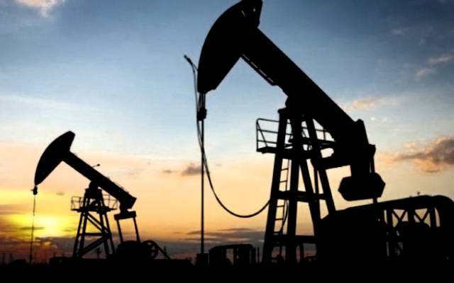 فيديوجراف.. "كورونا" يضيق الخناق على أسواق النفط العُماني