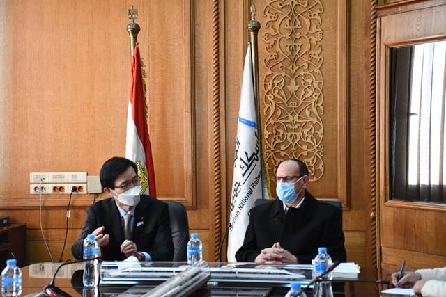 مصر وكوريا توقعان اتفاقية لتحديث نظم إشارات خط قطارات "الأقصر - السد العالي"