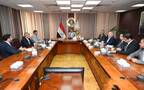 خالد هاشم وزير الصناعة المصري وشريف عبد الفتاح رئيس مجلس إدارة شركة "التوكل الكهربائية- جيلا"