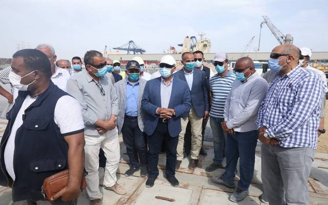 وزير النقل يتفقد عدداً من المشروعات الخدمية بميناء الإسكندرية