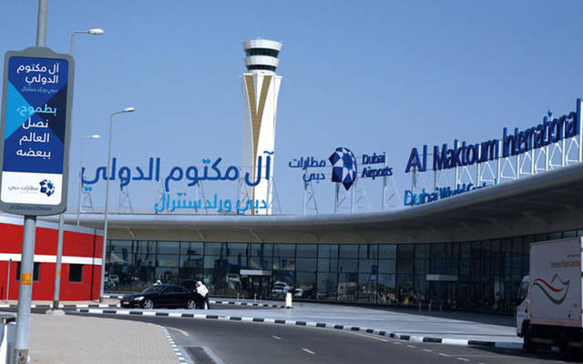 دبي للطيران تطرح عروضاً لتوسعات مطار آل مكتوم