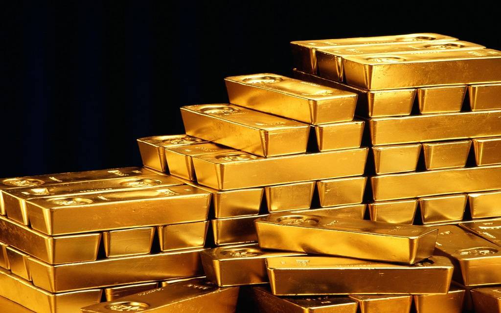محدث..أسعار الذهب تفقد 35 دولاراً عالمياً مع قوة العملة الأمريكية