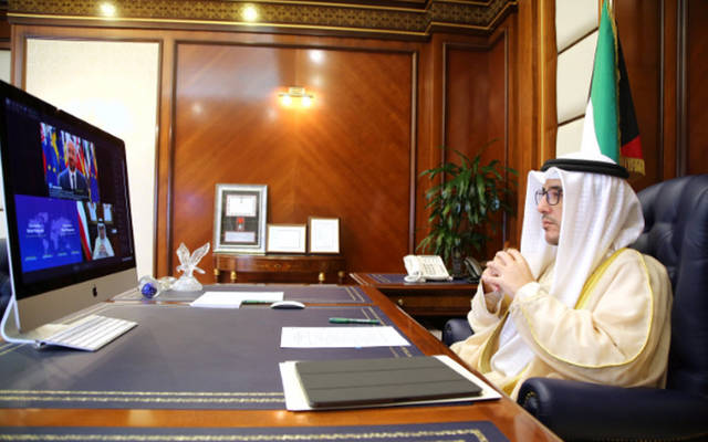 الكويت تتبرع بـ40 مليون دولار لدعم الجهود الدولية لمحاربة "كورونا"