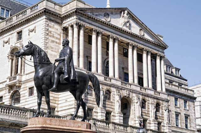 BOE holds interest rates at 0.75%