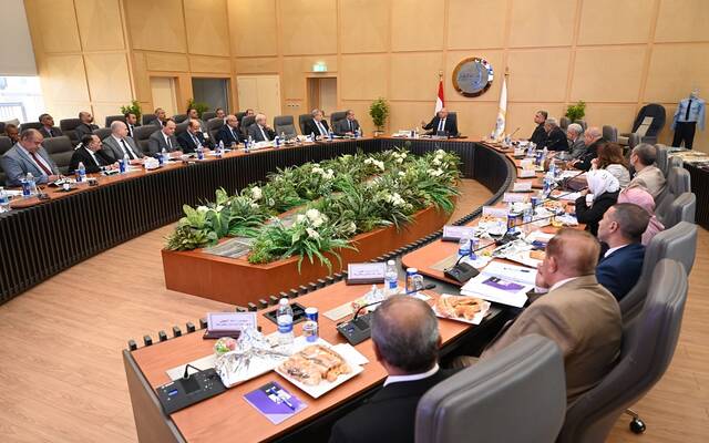 كامل الوزير نائب رئيس مجلس الوزراء للتنمية الصناعية وزير الصناعة و النقل