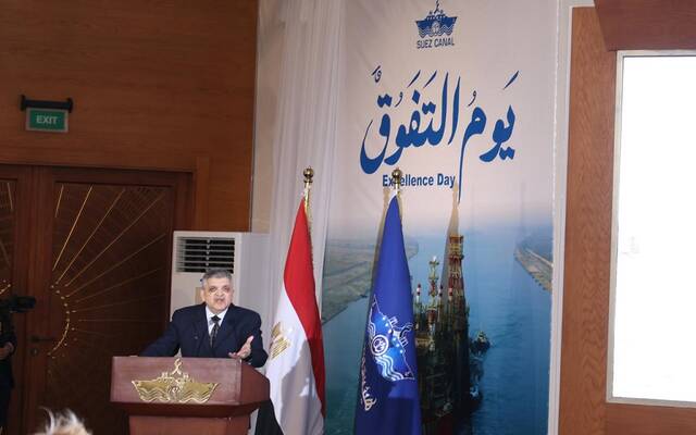 مصر تطلق خدمة جمع وإزالة مخلفات السفن لأول مرة مع مجموعة "V Group" اليونانية