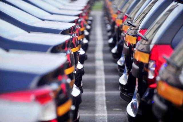 تراجع مبيعات السيارات في الصين 43% خلال مارس