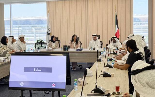 خلال الاجتماع