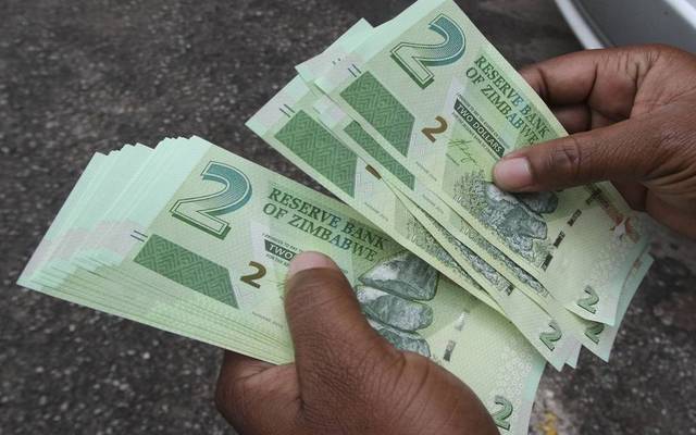 Zimbabwe returns to use its own currency and prevents dollar trading