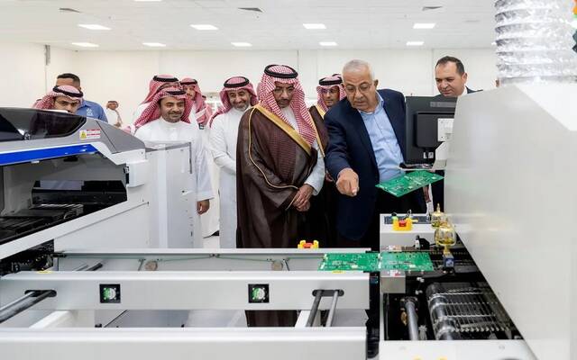 وزير الصناعة والثروة المعدنية يزور المدينة الصناعية بالمدينة المنورة