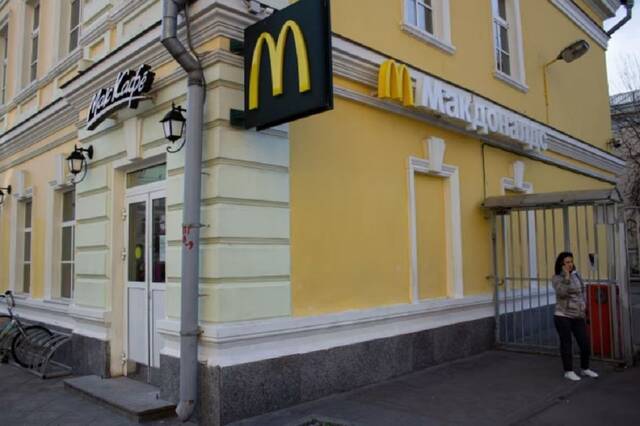 الكرملين يغازل الشركات الغربية للعودة إلى روسيا