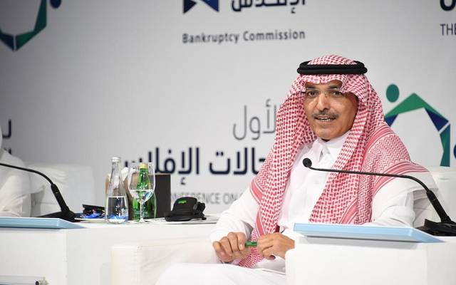 وزير المالية السعودي يدعو للتعامل بمرونة مع الشركات المتعثرة