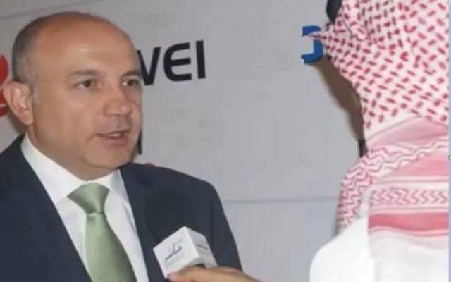 Saudi Zain says to shield shareholders against Mobily claims