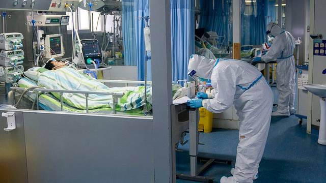 الصحة الإماراتية: 37 ألف فحص يكشف عن 661 إصابة جديدة بكورونا