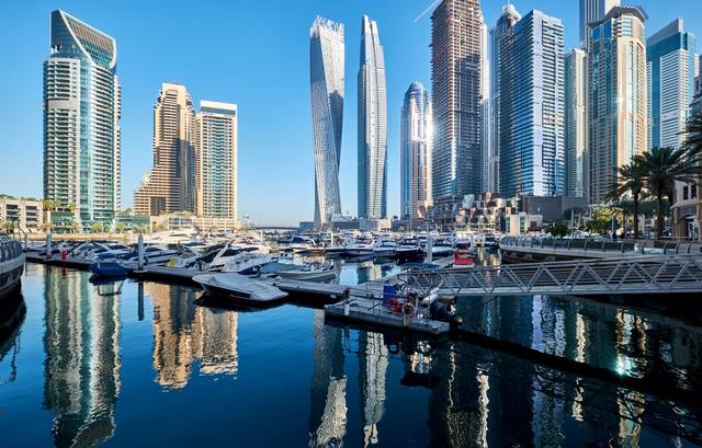 دبي تتوقع انتعاشاً اقتصادياً من توسيع نطاق التأشيرات الذهبية