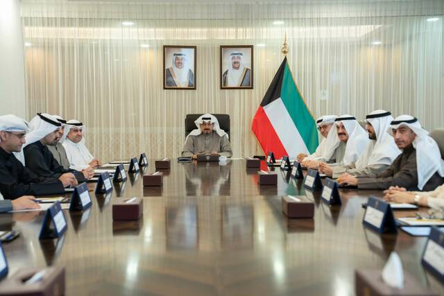 خلال الاجتماع