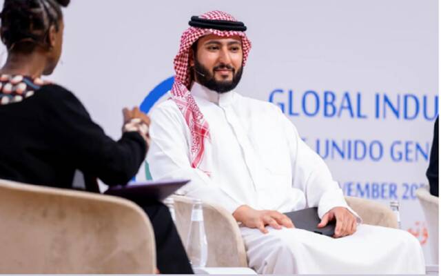 الأمير فهد بن منصور رئيس مجلس إدارة جمعية رؤية الريادة