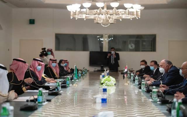 وزير خارجية السعودية يستقبل نظيره المصري.. ويؤكد: موقفنا ثابت لصون الأمن العربي