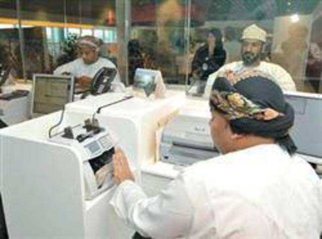 الحريبي يؤكد إدخال بعض التطوير على قانون المناقصات لحماية المال العام