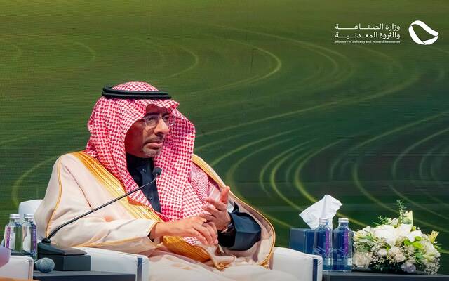 وزير الصناعة والثروة المعدنية بندر الخريّف خلال جلسة حوارية ضمن أعمال مجلس صناعيي الرياض