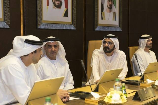 الوزراء الإماراتي يعتمد قراراً جديداً بشأن المقيمين