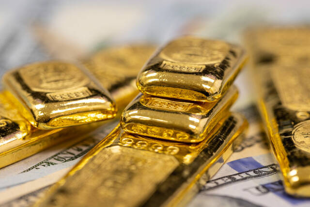 ارتفاع الذهب 27% يبرز عام متقلب لأسواق المعادن