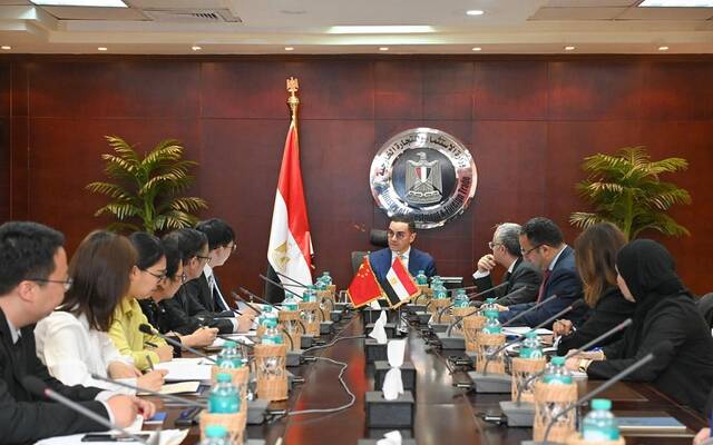 حسن الخطيب وزير الاستثمار والتجارة الخارجية