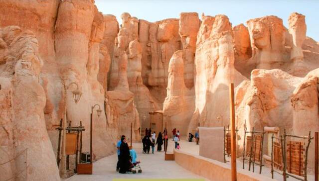 السياحة في المملكة