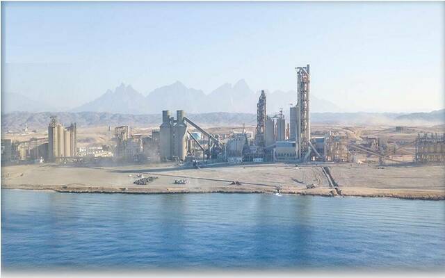 مصنع تابع لشركة أسمنت تبوك - أرشيفية