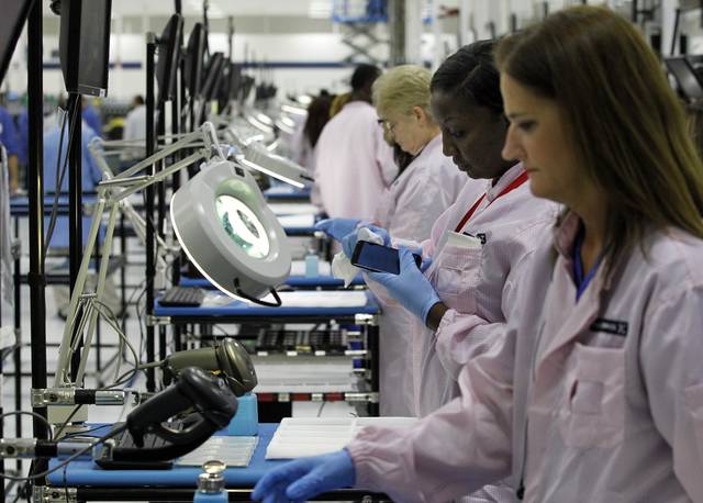 US ISM manufacturing PMI declines in October