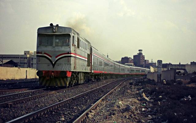 "النقل المصرية" تستهدف ملياري جنيه من زيادة أسعار تذاكر القطارات