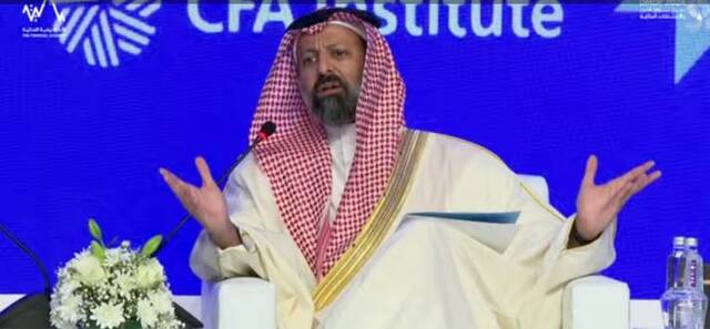 محمد  القويز رئيس مجلس ‫هيئة السوق المالية‬ السعودية خلال منتدى أسواق الدين والمشتقات المالية  2024