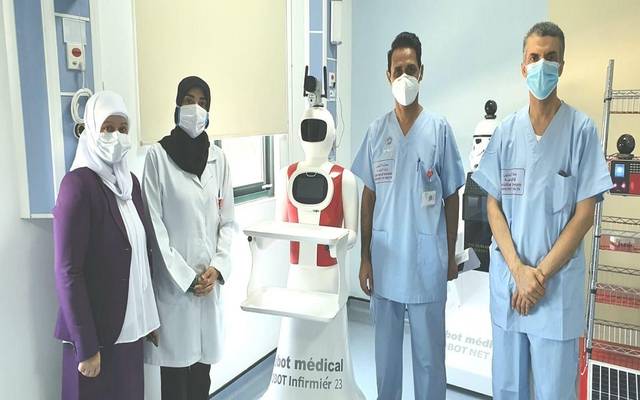 بالصور.. البحرين تستخدم روبوتات طبية في أجنحة عزل مصابي كورونا
