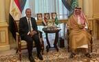 وزير الخارجية السعودي الأمير فيصل بن فرحان وبدر عبد العاطي وزير الخارجية والتعاون الدولي وشئون المصريين بالخارج