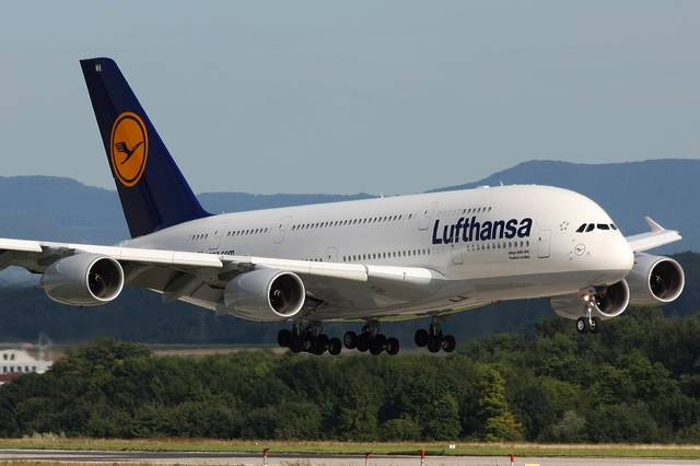 German pilots refuse to deport asylum seekers