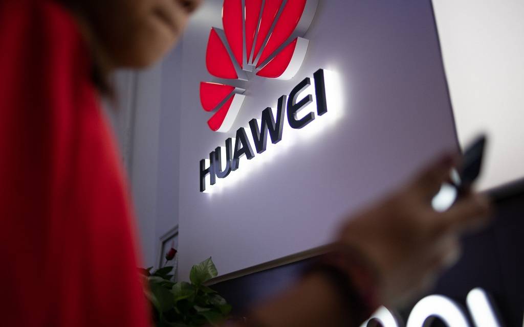 الصين تُبدي ثقتها في بناء هواوي شبكة هواتف "5G" بالبرازيل
