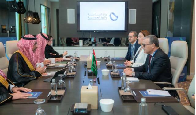 جانب من اجتماعات وزير الصناعة والثروة المعدنية بندر بن إبراهيم الخريف