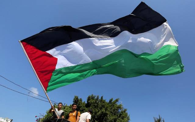 فلسطين تغلق جميع المحافظات وتحظر التنقل لمدة 5 أيام لكبح انتشار كورونا