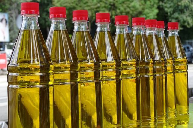 The country aims to import 30,000 tonnes of soy oil and 10,000 tonnes of sunflower oil