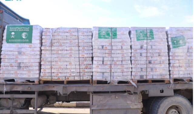 وصول قوافل إغاثية سعودية جديدة إلى جنوب قطاع غزة