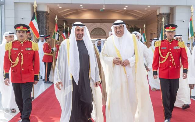 رئيس دولة الإمارات وولي عهد دولة الكويت