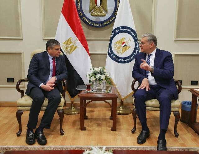 وزير البترول المصري يبحث مع بيكر هيوز خططها المستقبلية