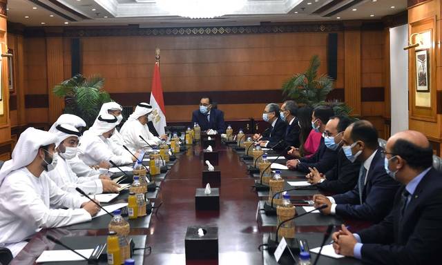 جانب من الاجتماع المشترك بين رئيس الوزراء المصري والجانب الإماراتي