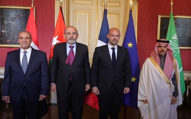 اللجنة الوزارية المنبثقة عن القمة العربية الإسلامية مع وزير الدولة الفرنسي للشؤون الأوروبية والأجنبية جان نويل بارو
