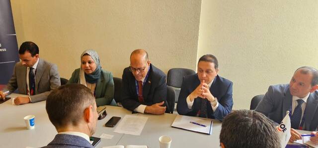 مصر .. وزير العمل يبحث مع "IOE" تعزيز التعاون في المجالات المشتركة