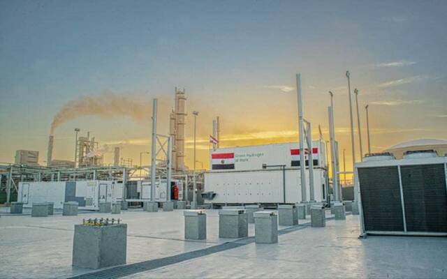 "مصر للهيدروجين الأخضر" يحسم عقداً بـ397 مليون يورو لتصدير الوقود الأخضر