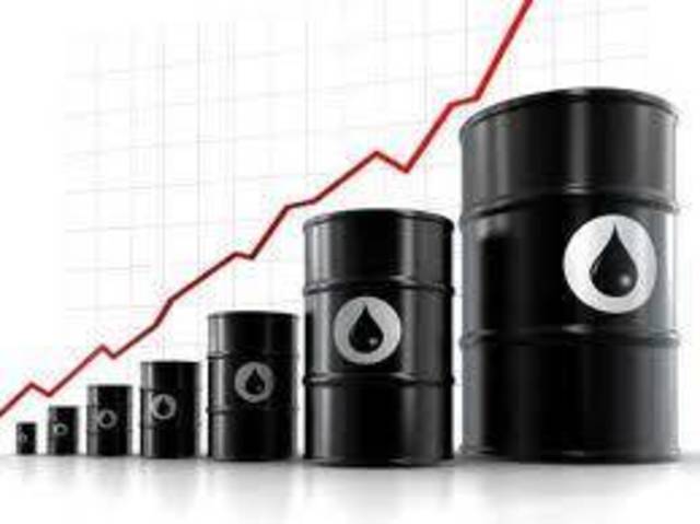 خبيران.. اسعار النفط قد تستمر في الهبوط وتراوح بين 50 و80 دولارا