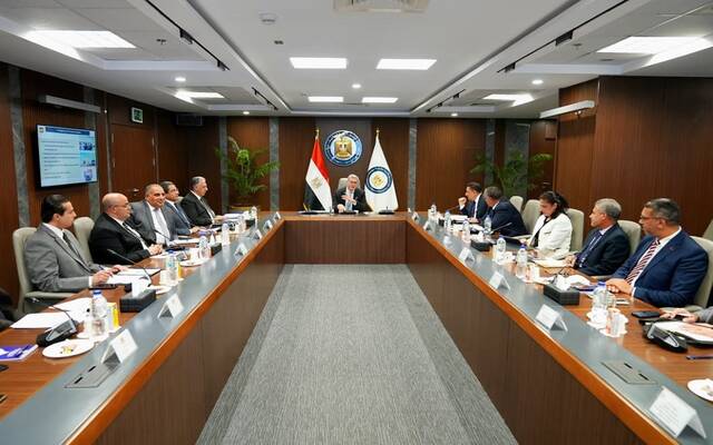 شركة بترول مصرية تستهدف حفر 3 آبار استكشافية و4 تنموية خلال عامين