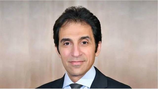 بسام راضي يكشف تفاصيل إسقاط 100 مليون دولار من الديون الإيطالية على مصر