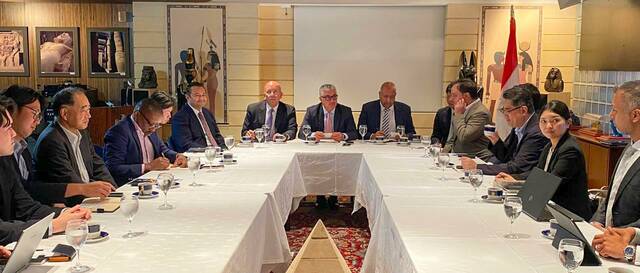 اقتصادية قناة السويس تستعرض الفرص الاستثمارية بالهيئة مع مسؤولي 8 شركات يابانية